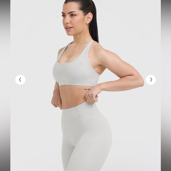 ONER ACTIVE • TIMELESS SQUARE NECK SPORTS BRA
• LIGHT GREY • LARGE - Picture 4 of 9